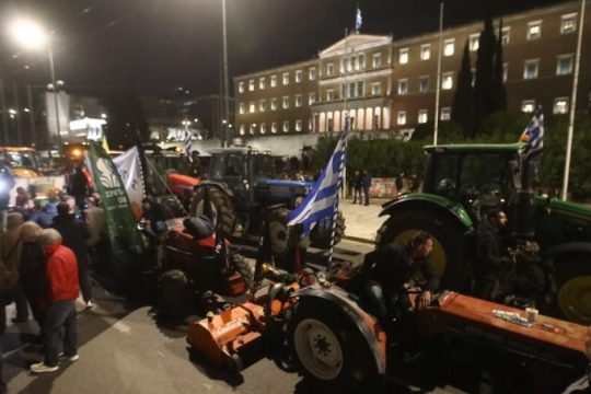 Τα τρακτέρ μαρσάρουν για την «Agrotica»